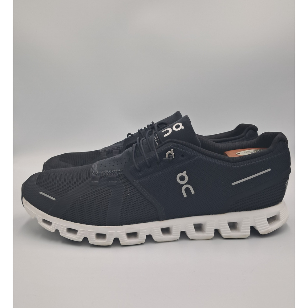 Size 11.5 - On Running Cloud 5 Black White - 59.98919 - RETAIL $335 - Picture 5 of 9